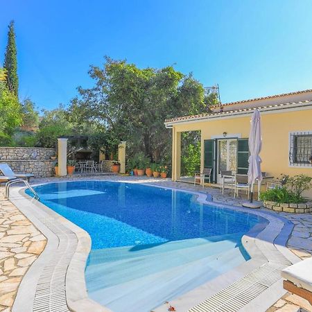 Villa Natasha Katavolos Экстерьер фото