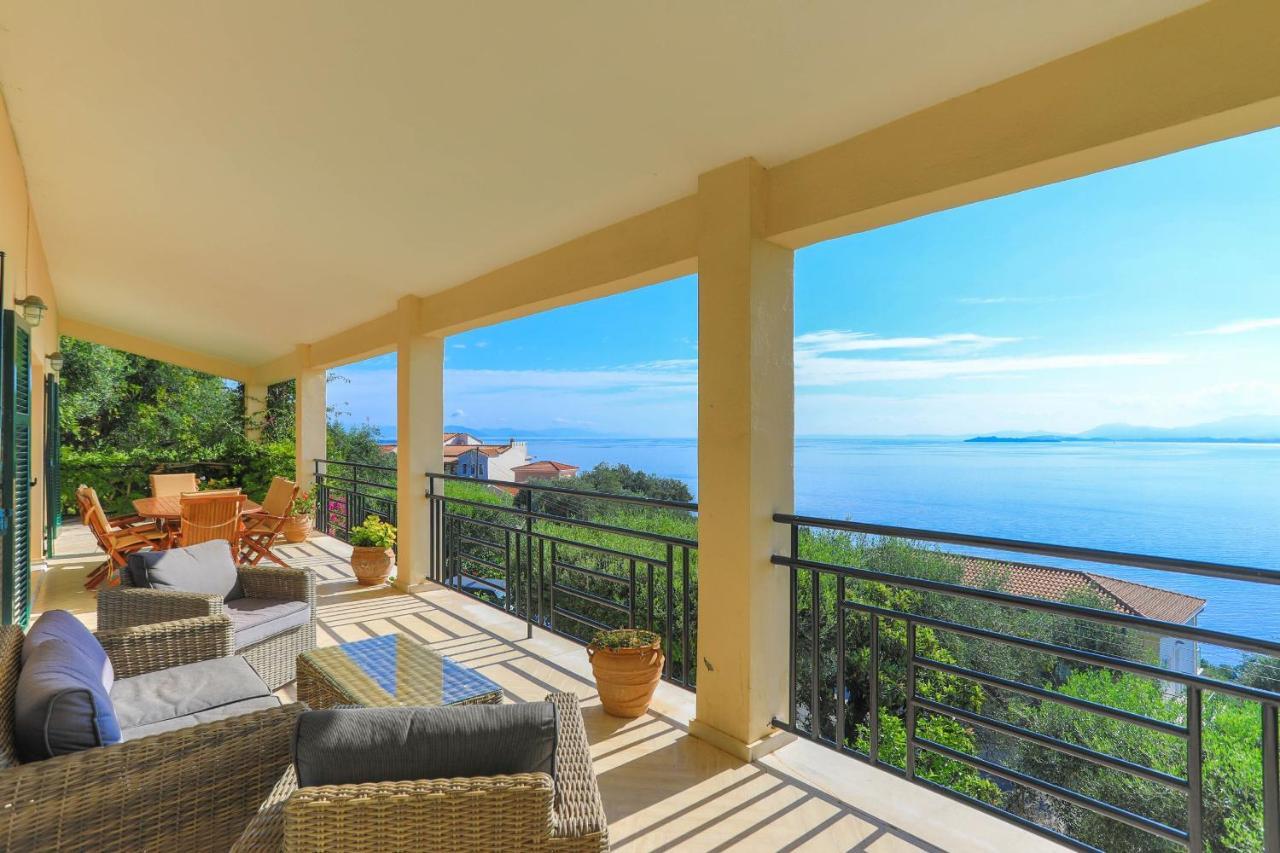 Villa Natasha Katavolos Экстерьер фото