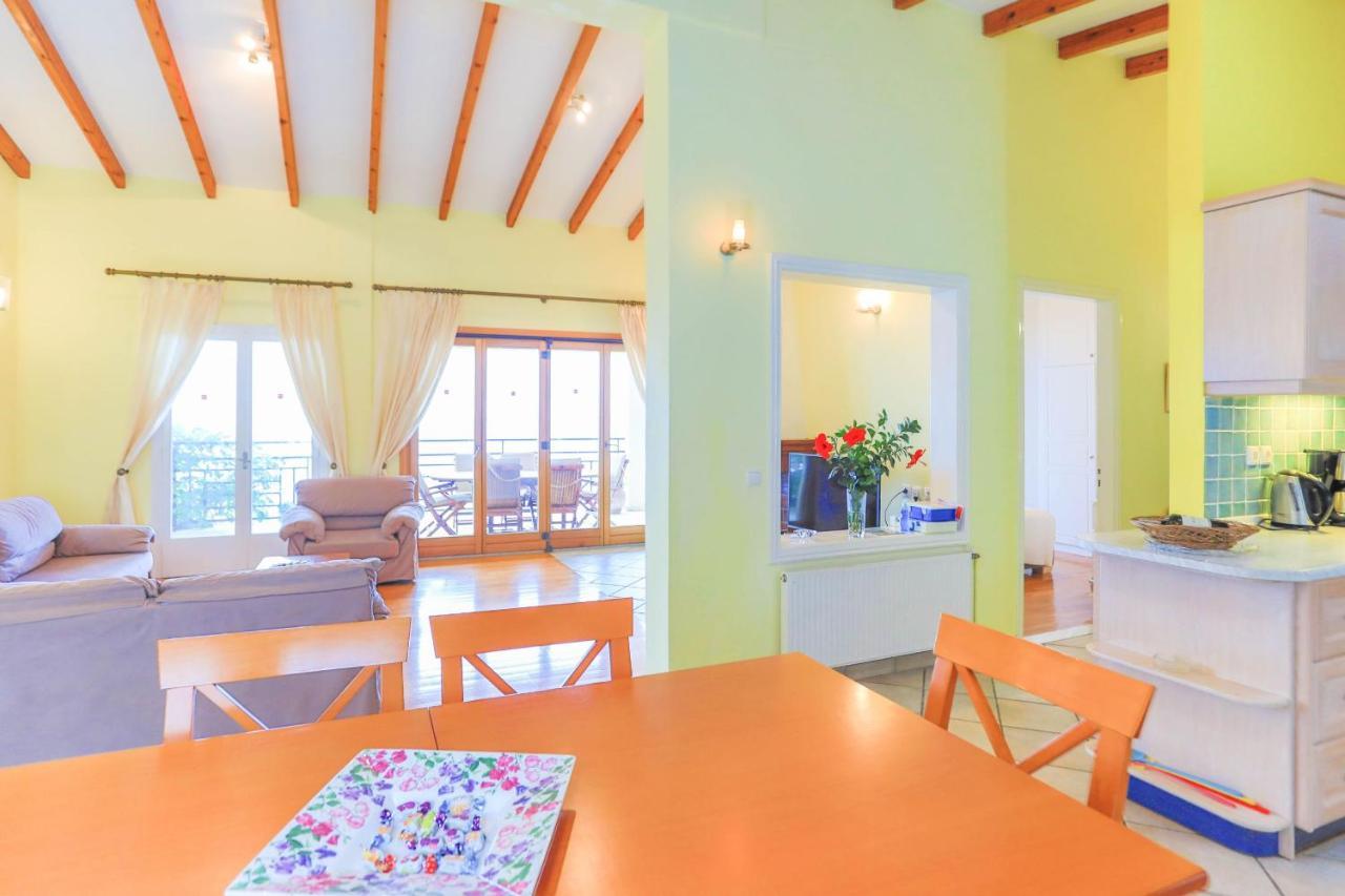 Villa Natasha Katavolos Экстерьер фото