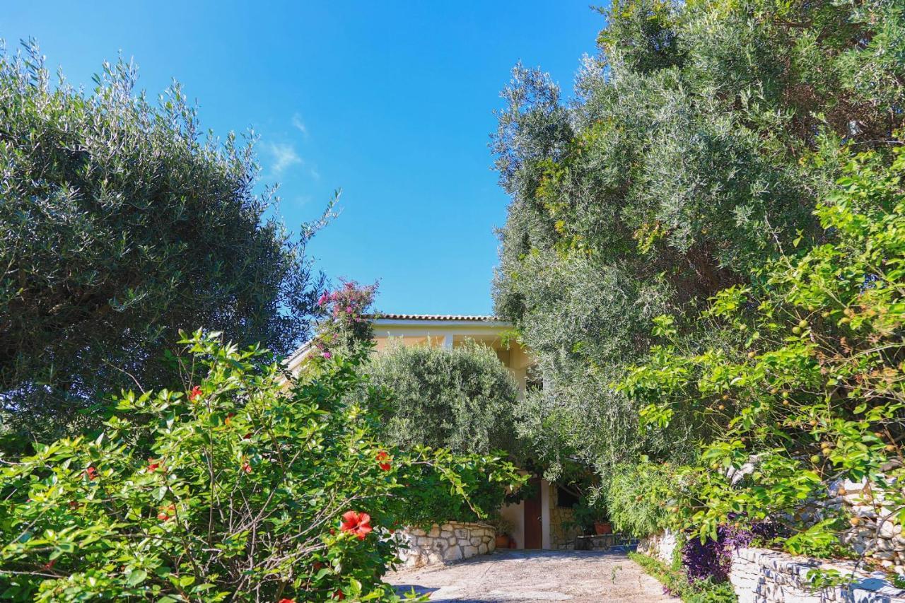 Villa Natasha Katavolos Экстерьер фото